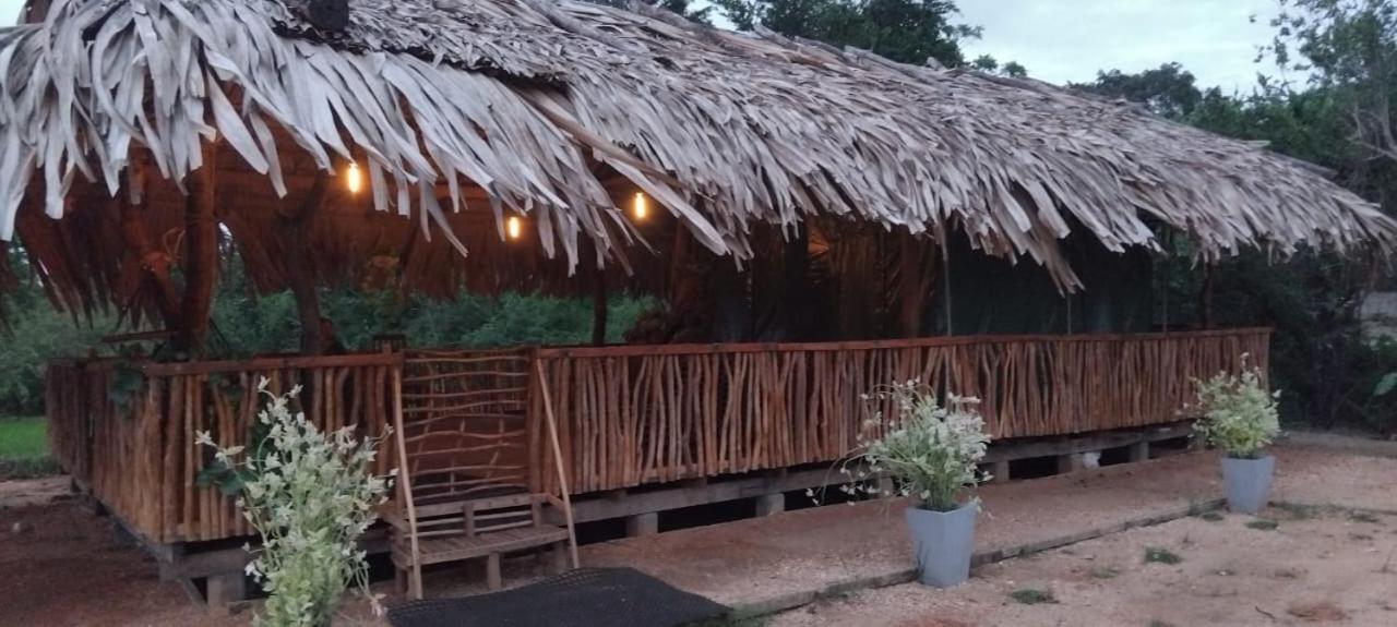 Thanamal-villa Lodge Tanamalwila